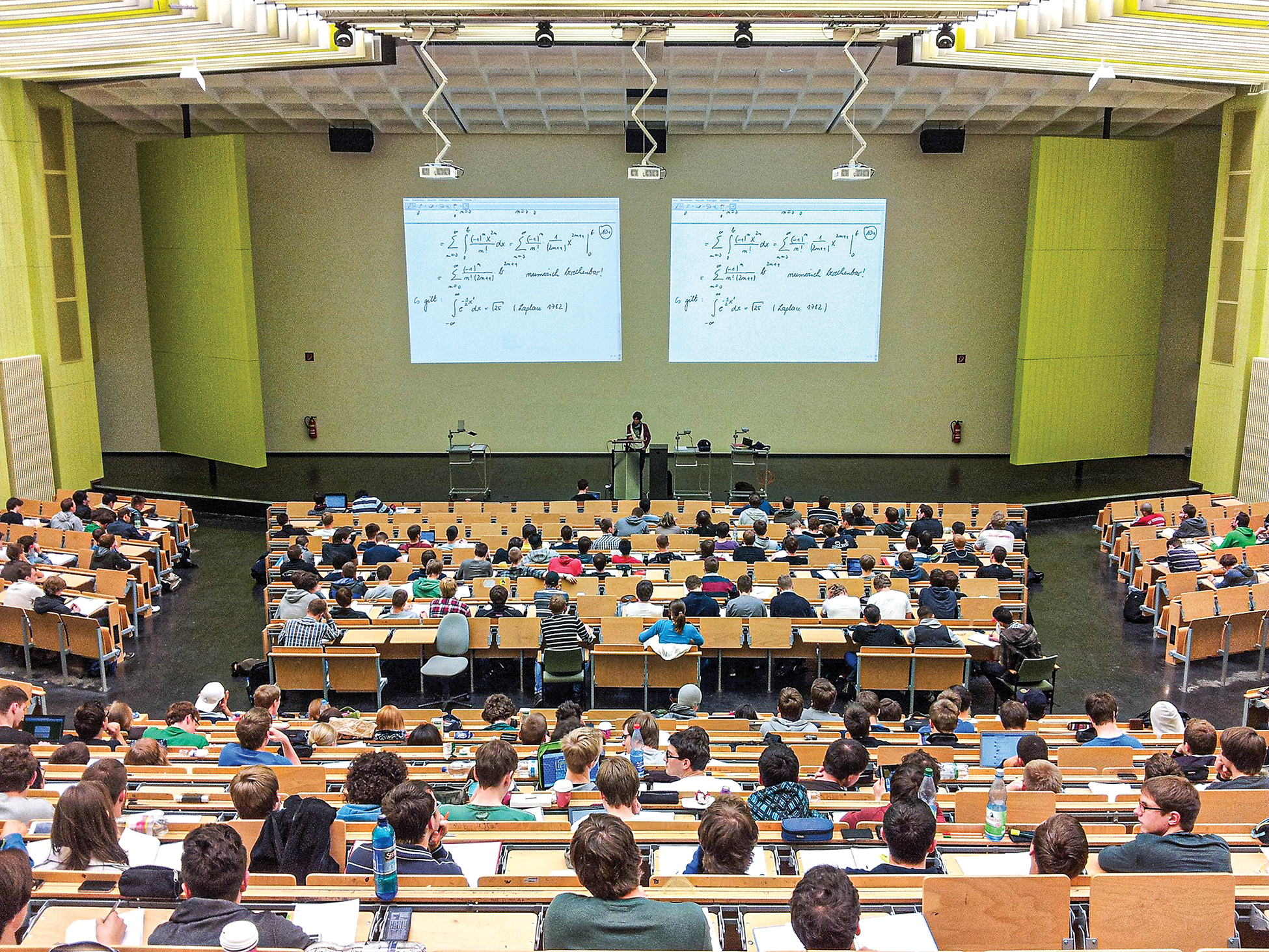 people-auditorium-meeting-sitting-student-education-1246944-pxhere.com.jpg